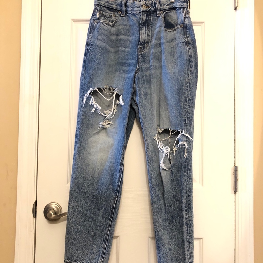 American Eagle Curvy Mom Jeans